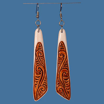 Drop earring with stain