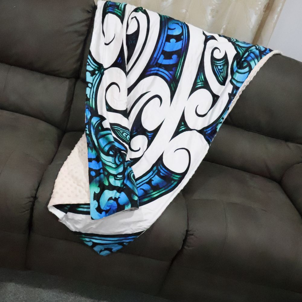 Children's Māori Design Blanket - Pāua