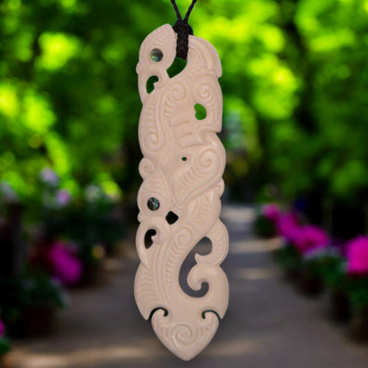 bone_XL_manaia_pendant - XMT Creations