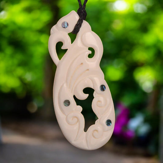 bone_manaia_pendant - XMT Creations